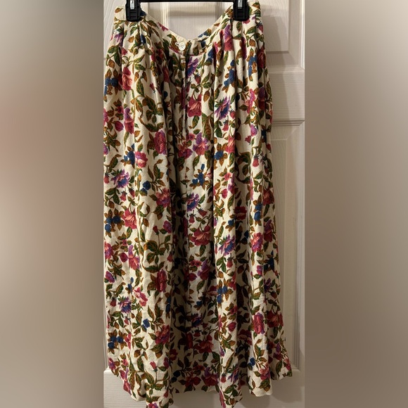 Susan Bristol flowered vintage skirt sz 12 - Picture 2 of 4